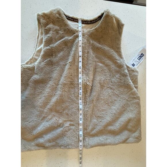 Muk Luks Vest Faux Fur Size XL‎ Beige With Tags - Picture 8 of 10
